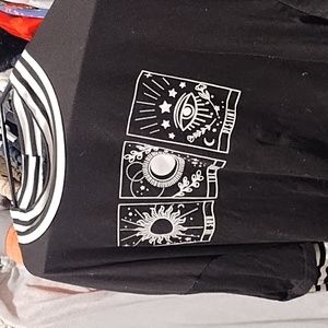 Halfshirt with taro type icons